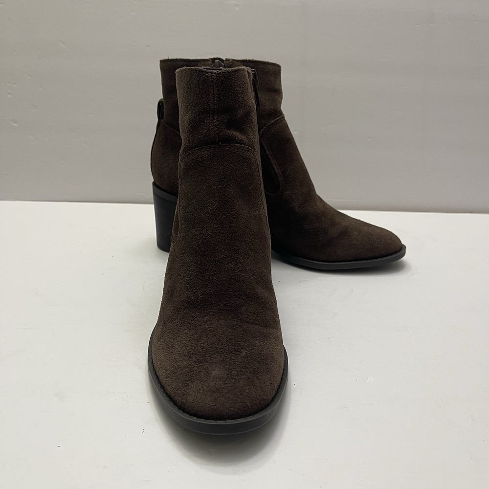 Chelsea & Violet Wren Suede Heeled Booties Almond Brown Zipper Womens 8M‎